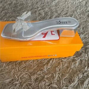 Rouge Helium Metallic Silver Heels with Bow Accent